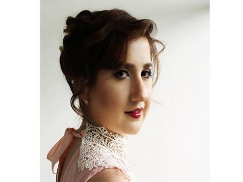 Peinado y maquillaje