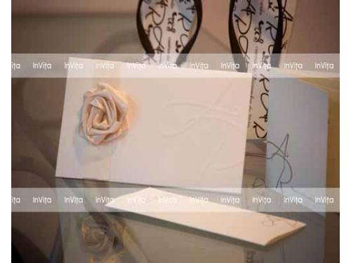 Rosa en invitación
