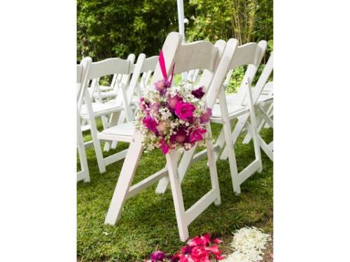 Flores que cuelgan para la misa