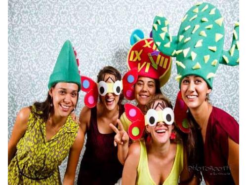 Las invitadas felices