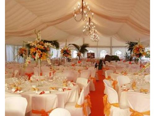 Con iluminción al centro