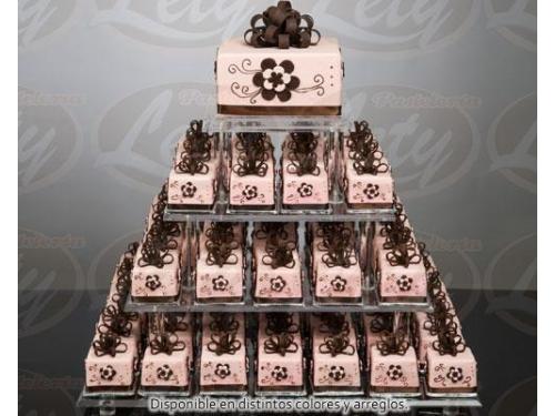 Cachos cuadrado fondant moños para 214 personas