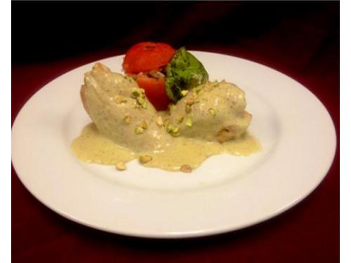 Suprema  de pollo relleno de fricasé