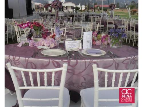 Excelente presentación en mesas