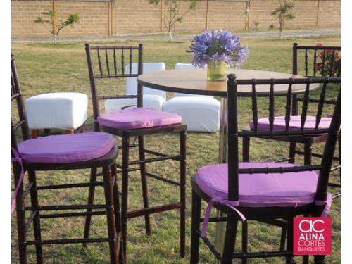 Área lounge en el jardín