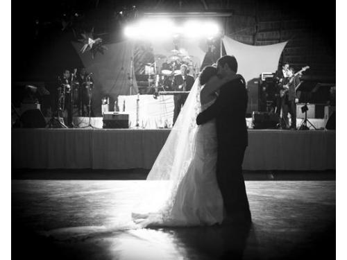 Romántico baile en pareja