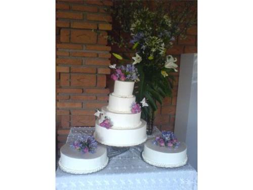 Pasteles grandes y pequeños