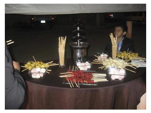 Deliciosa fuente de chocolate para algo novedoso en tu evento