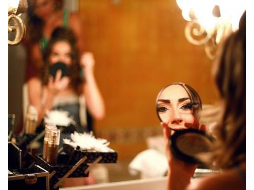 Novia en los últimos retoques