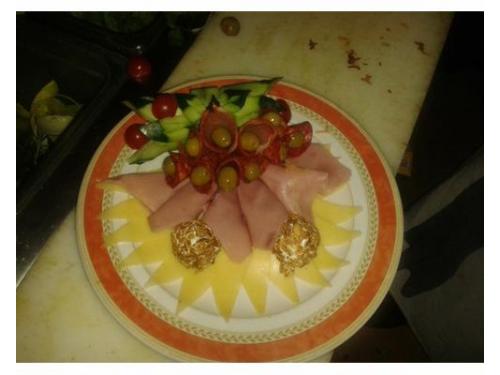 Plato mixto de carnes y quesos