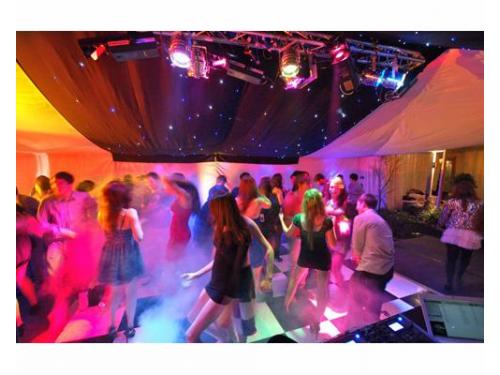 Bailando en la pista