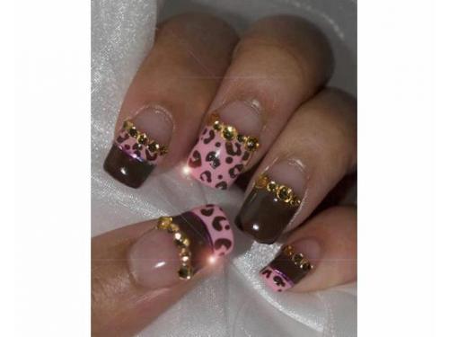 Luce unas manos perfectas