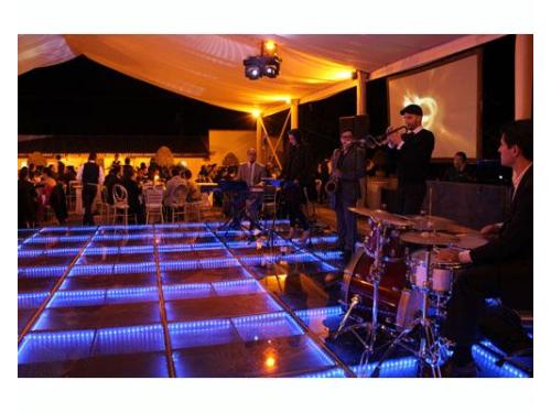 Pista de baile iluminada