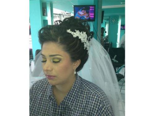 Radiante para ese gran día