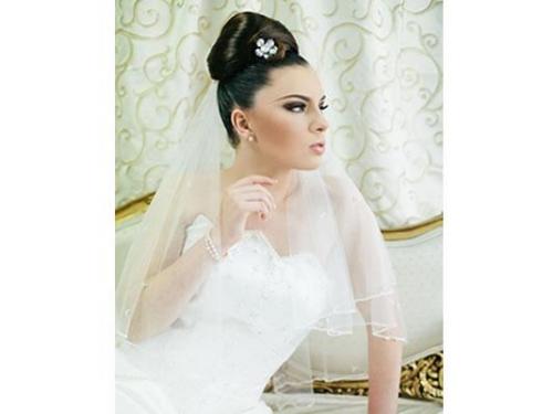 Luce hermosa de pies a cabeza