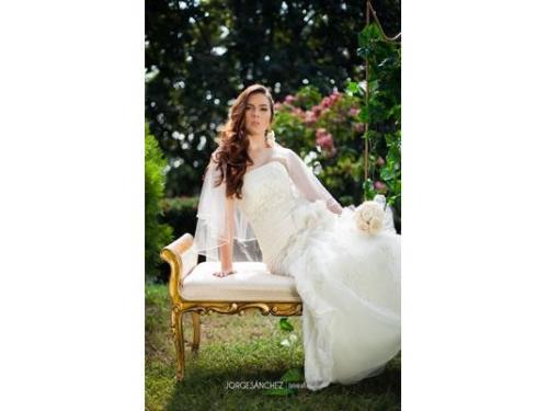 Peinado y maquillaje