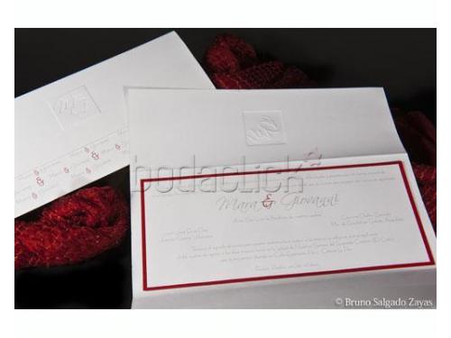 Formato rectangular con grabado