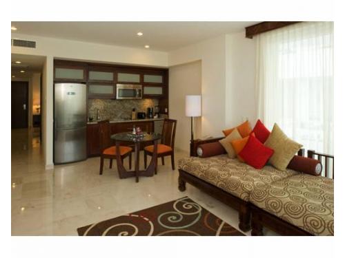 Sala con desayunador