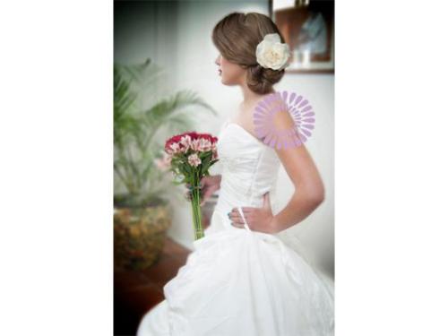 Vista lateral del peinado