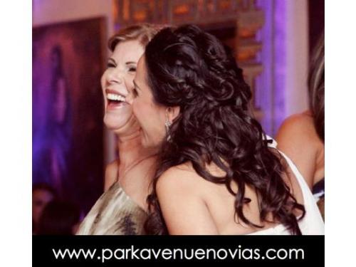 Peinado de novia tipo cascada