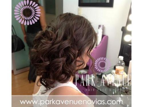 Hermoso peinado de novia para tu boda