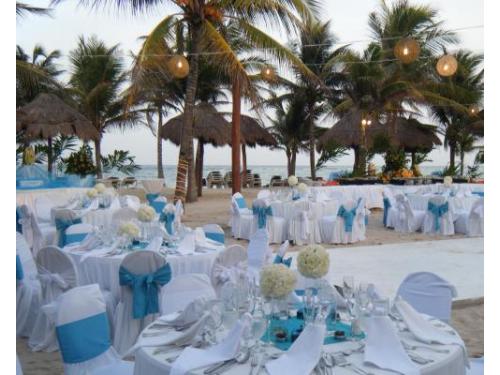 Montaje azul y blanco