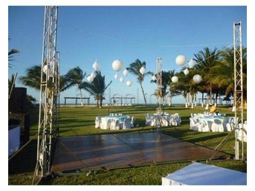 Montaje de boda en la playa