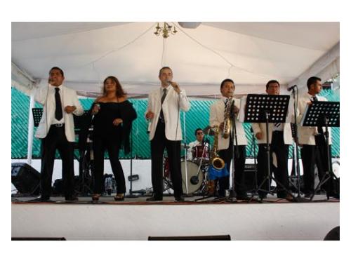 Momentos musical te da la bienvenida al mundo del son