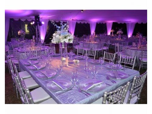 Mobiliario e iluminación arquitectónica