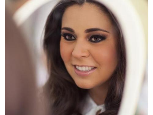 Maquillando a la novia