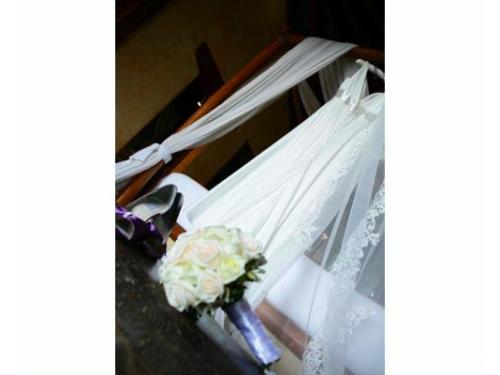Vestido de la novia y ramo