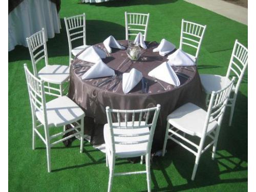 Hermosa mesa infantil