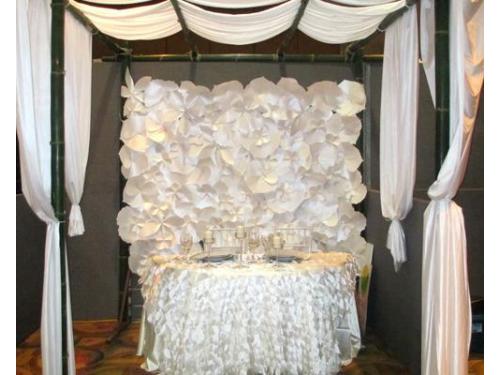 Promocion:
aparta tu fecha y te ponemos gazebo para novios con valor de 280 dlls gratis
(incluye: bambu, telas, flores, iluminacion, mesa, sillas tiffany)
