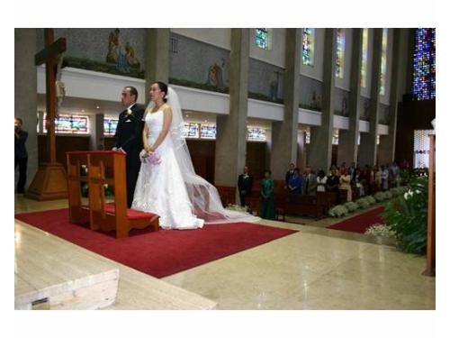Novios en su ceremonia