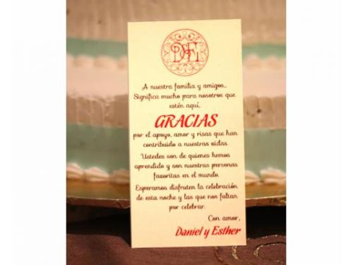 Tarjeta de agradecimiento con monograma para mesas
