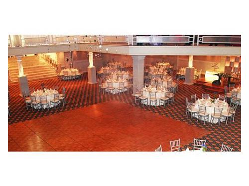 Amplio salon para que tu evento sea como soñaste