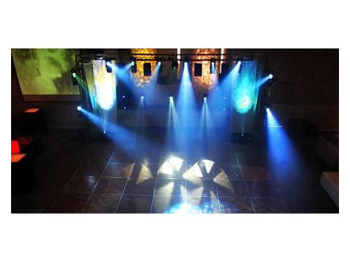 Pista de baile con iluminación