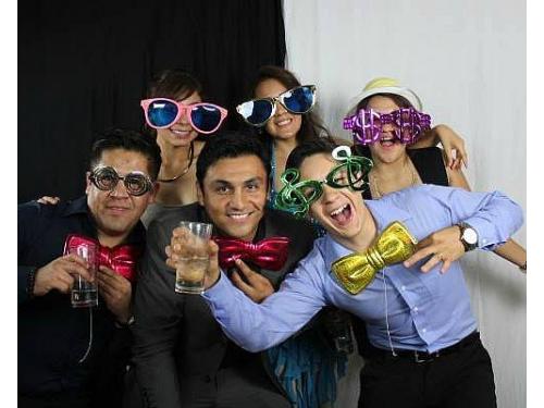 Los invitados se divertian