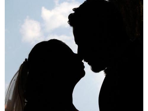 Silueta de los novios