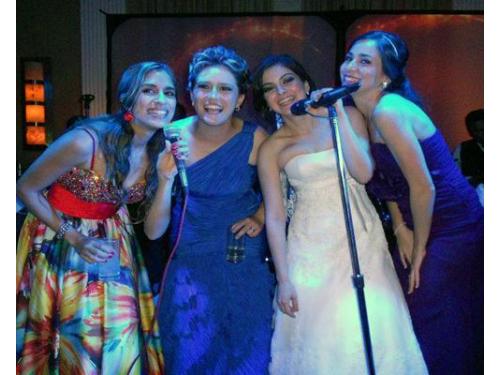 Cantando con la novia