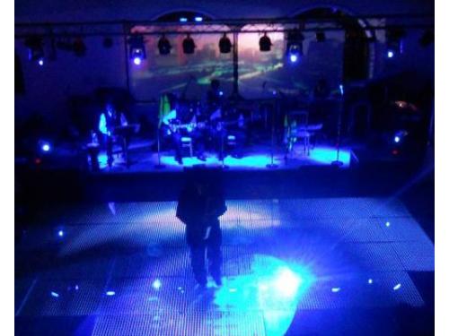 Equipo de audio e iluminación