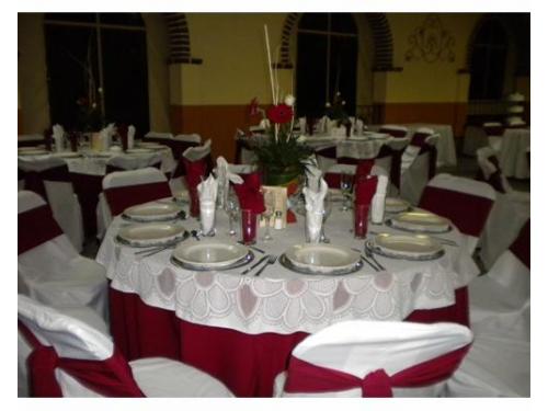 Montaje en rojo y blanco