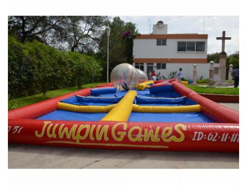 Amplia área para diversión