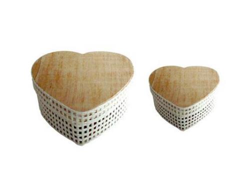 Canasto en forma de corazón