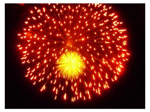 Pirotecnia de colores para una linda noche