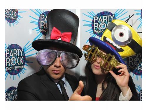 Invitados con sombreros