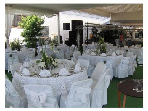 Elegante montaje en color blanco