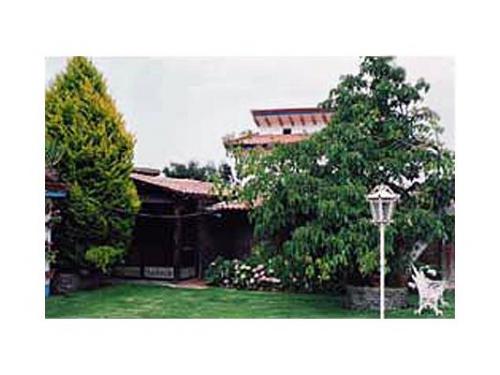 Maravillosas habitaciones con vista a los jardines para tus invitados