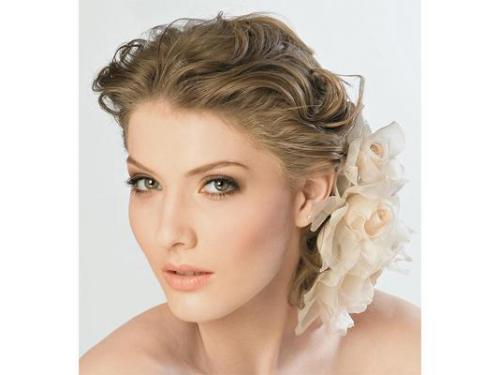 Peinados y maquillaje para novias