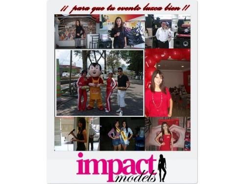 Edecanes y animadores